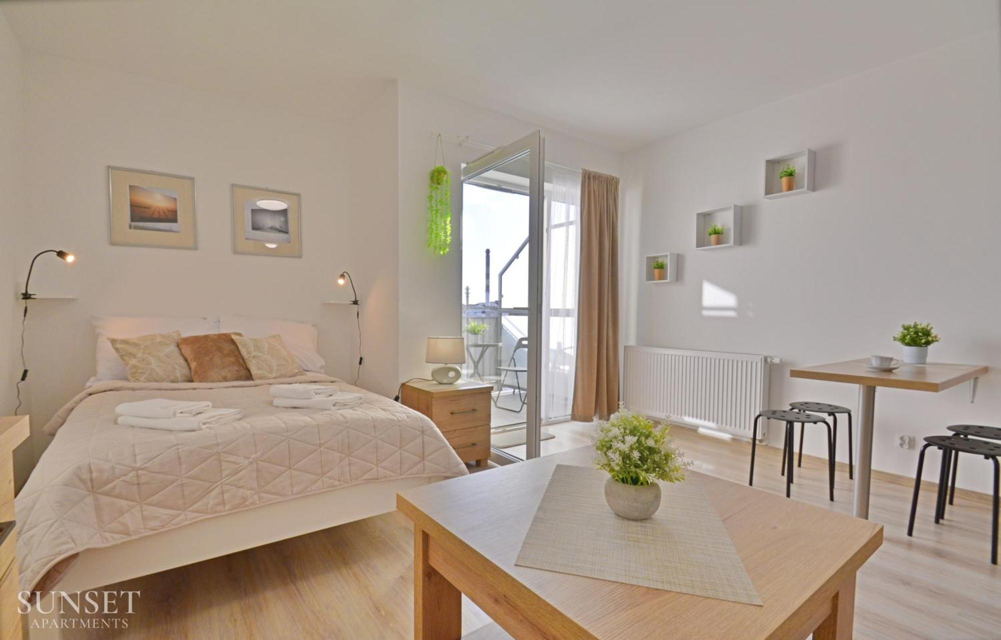 Apartment Sunset - Plac Slowianski 10 *